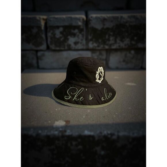 Universal Studios Monsters Bride of Frankenstein Reversible Bucket Hat main image 5
